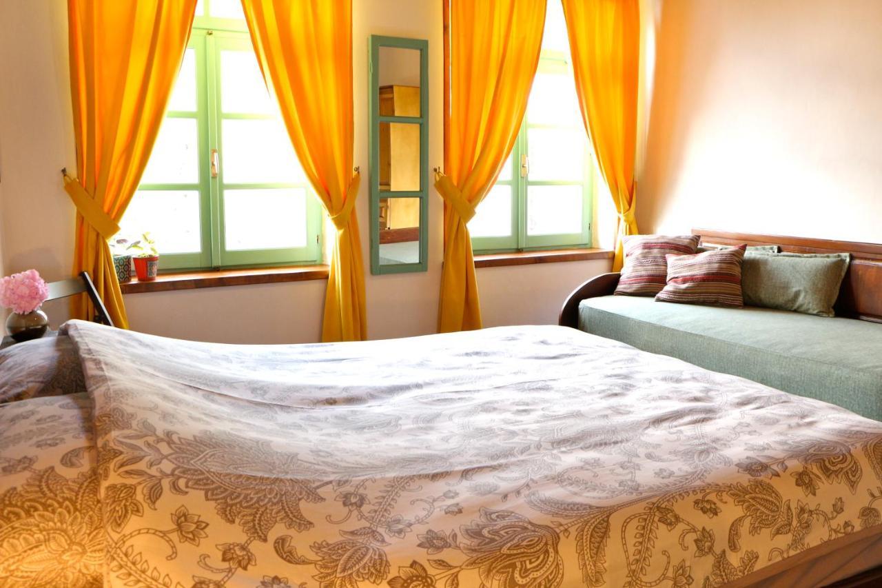Stone City Hostel Gjirokastër 外观 照片