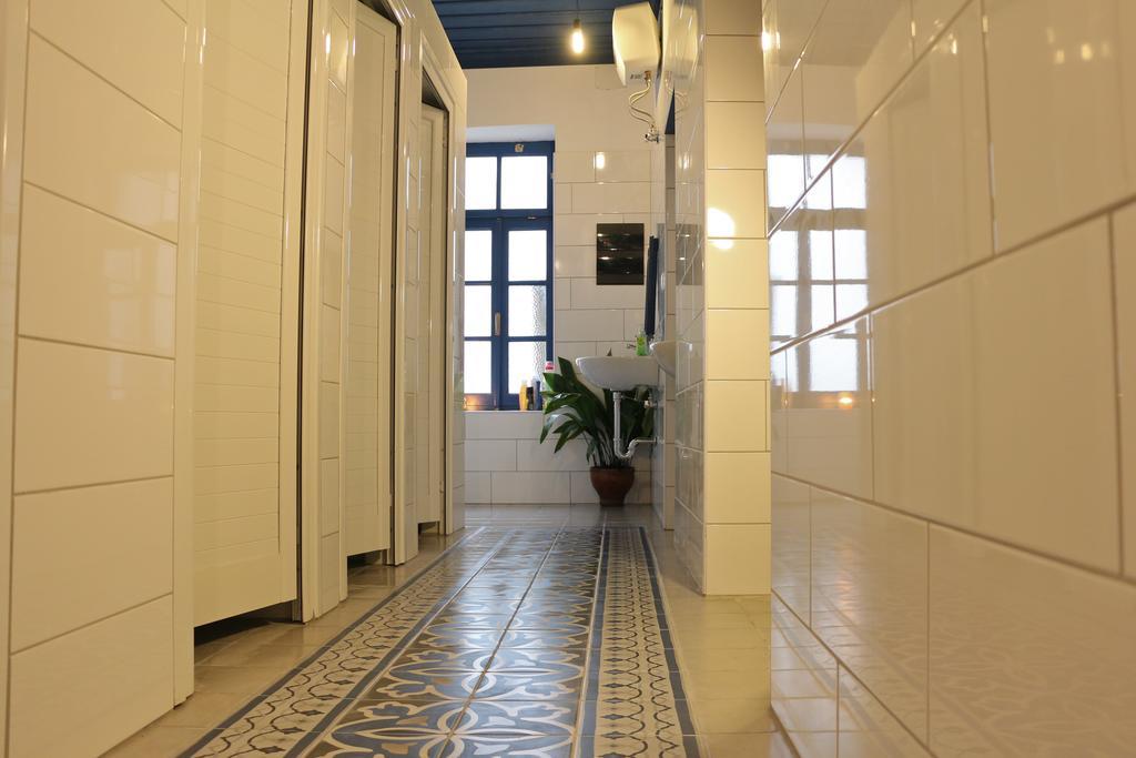 Stone City Hostel Gjirokastër 外观 照片