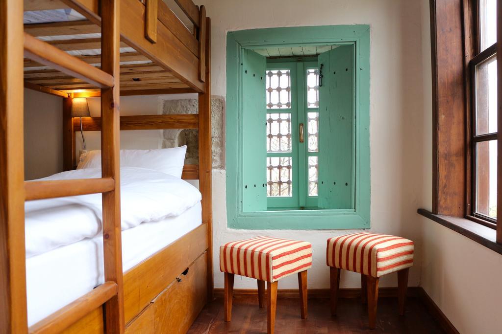 Stone City Hostel Gjirokastër 外观 照片