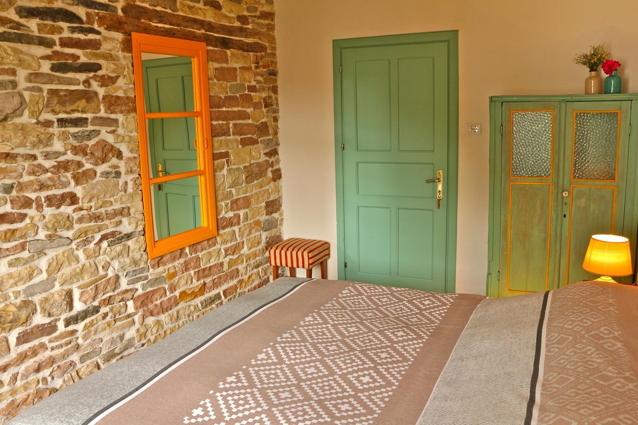 Stone City Hostel Gjirokastër 外观 照片
