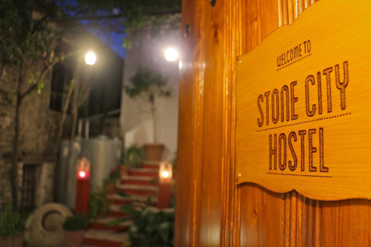 Stone City Hostel Gjirokastër 外观 照片
